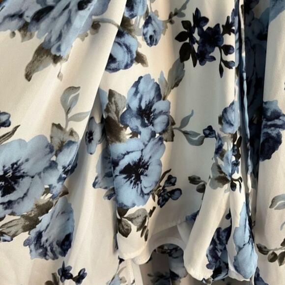 Peach Love California White And Blue Floral Maxi Romper Size Medium - Picture 6 of 11